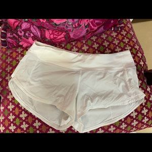 Lululemon speed up 2.5 shorts!